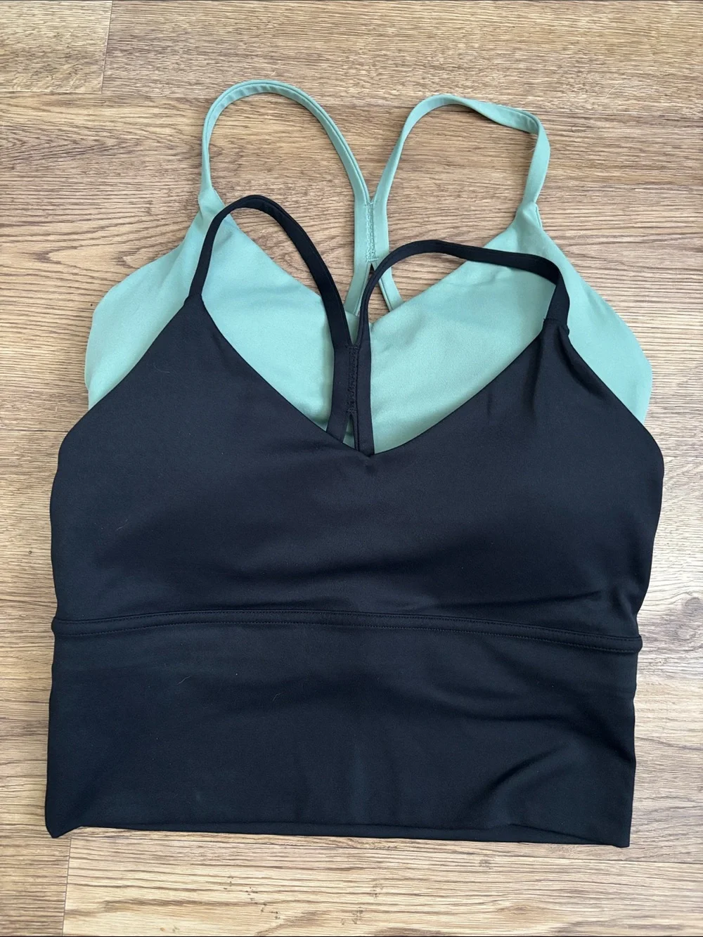 Tank top bundle - Picture 1 of 3